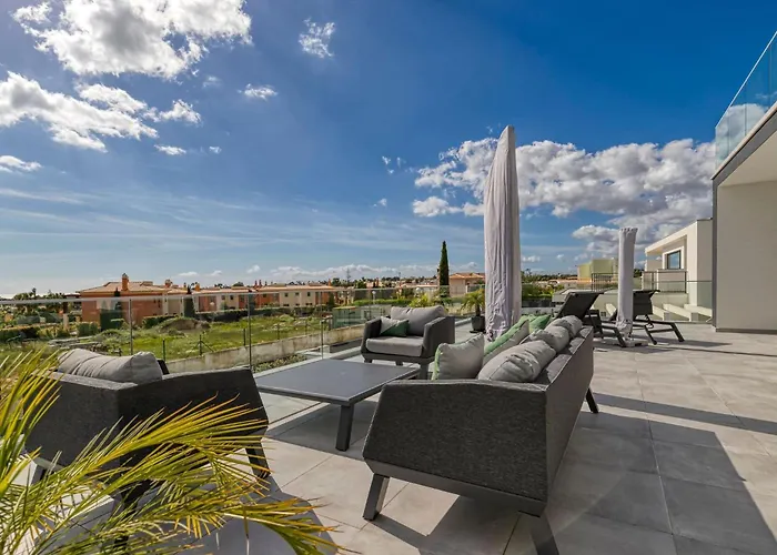 Villa Manatee - Modern & Luxurious *