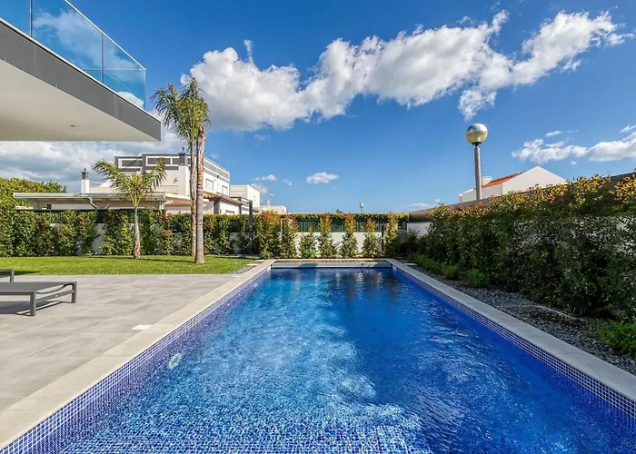 Villa Manatee - Modern & Luxurious