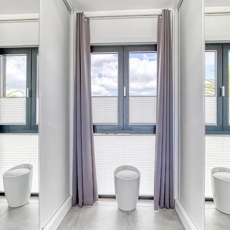 Manatee - Modern & Luxurious וילה