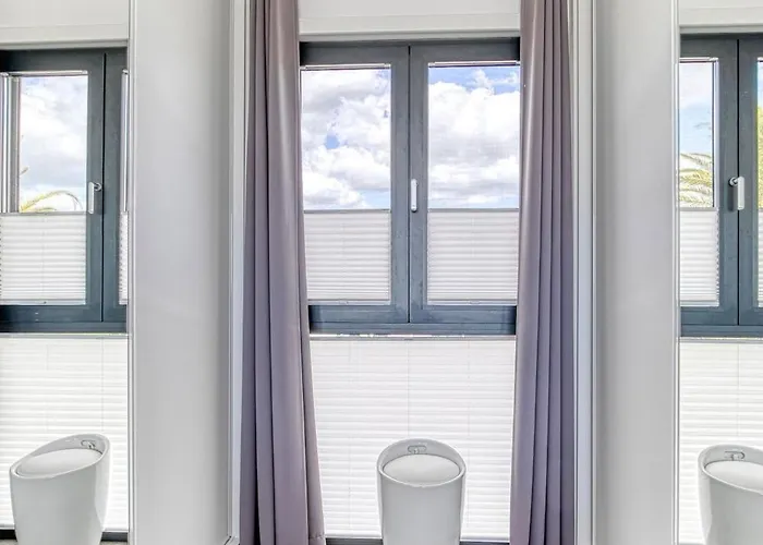 Manatee - Modern & Luxurious Willa