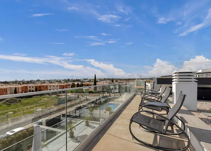 Willa Manatee - Modern & Luxurious