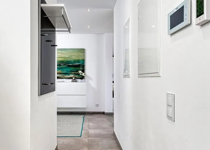 Manatee - Modern & Luxurious *