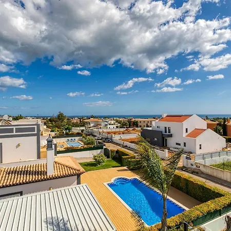 Manatee - Modern & Luxurious Villa *